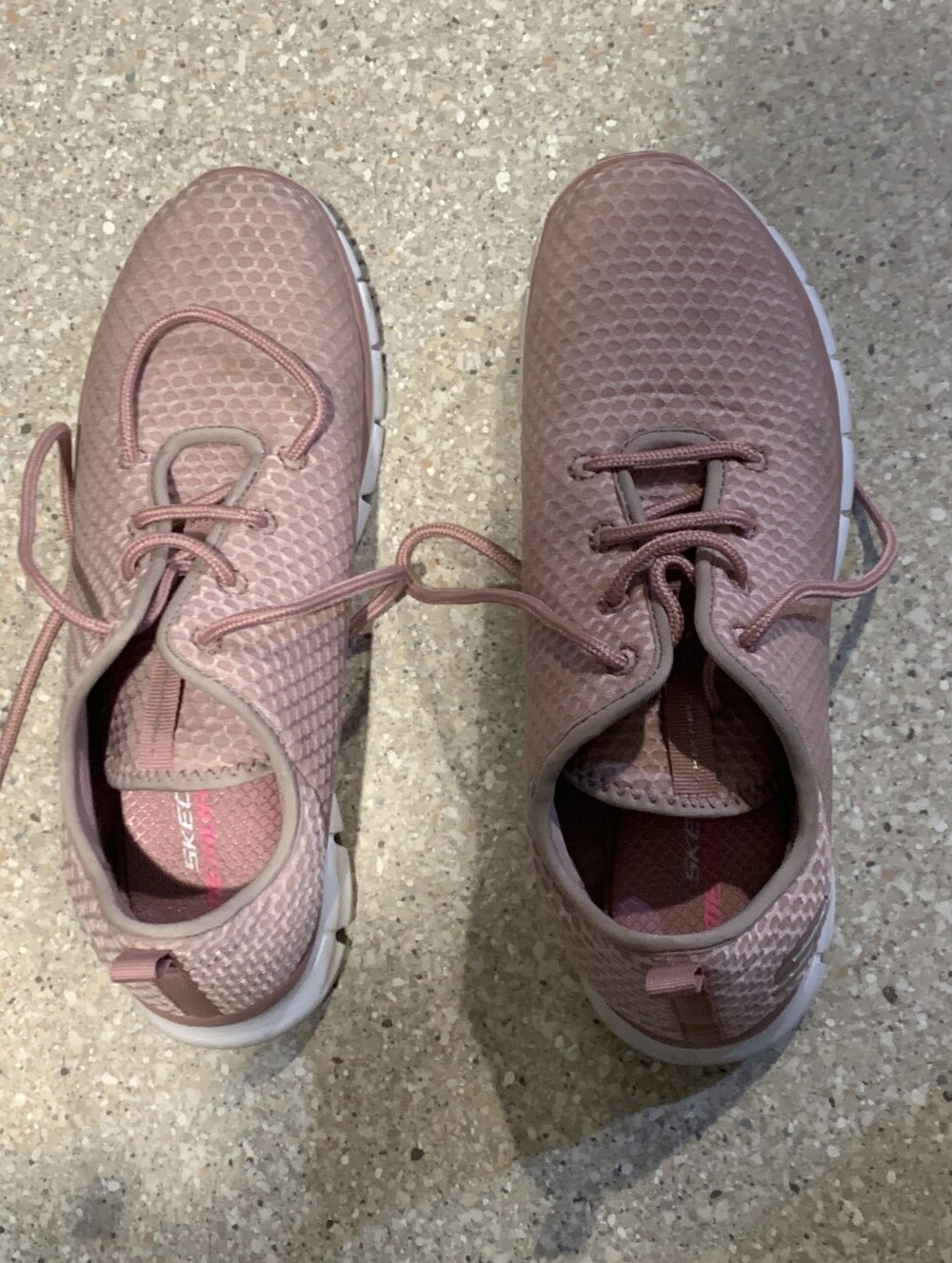 #727 Skechers Women's Rose Pink Lightweight Slip-On Athletic Sneakers